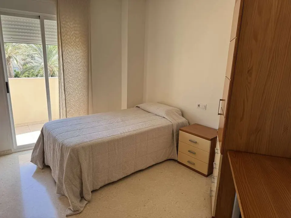 Penthouse z tarasem w Esteponie — zdjęcie