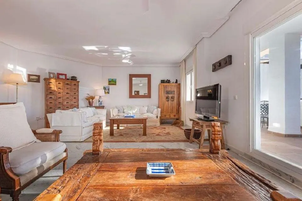 Apartament z 4 sypialniami w Marbelli — zdjęcie
