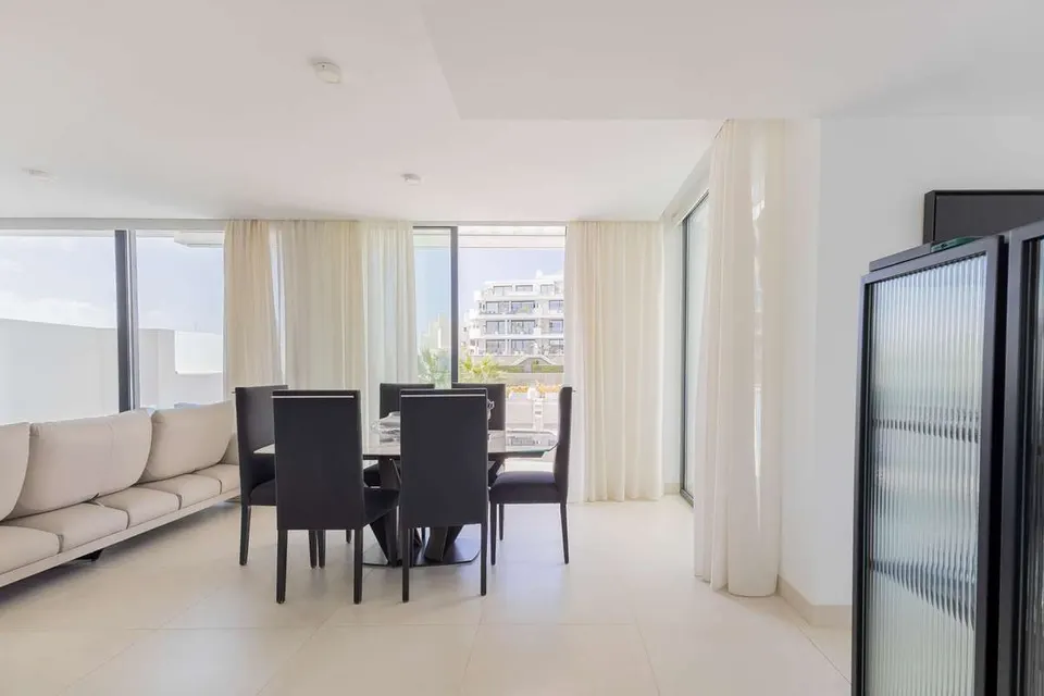 Penthouse z tarasem w Fuengiroli — zdjęcie 14 z 16