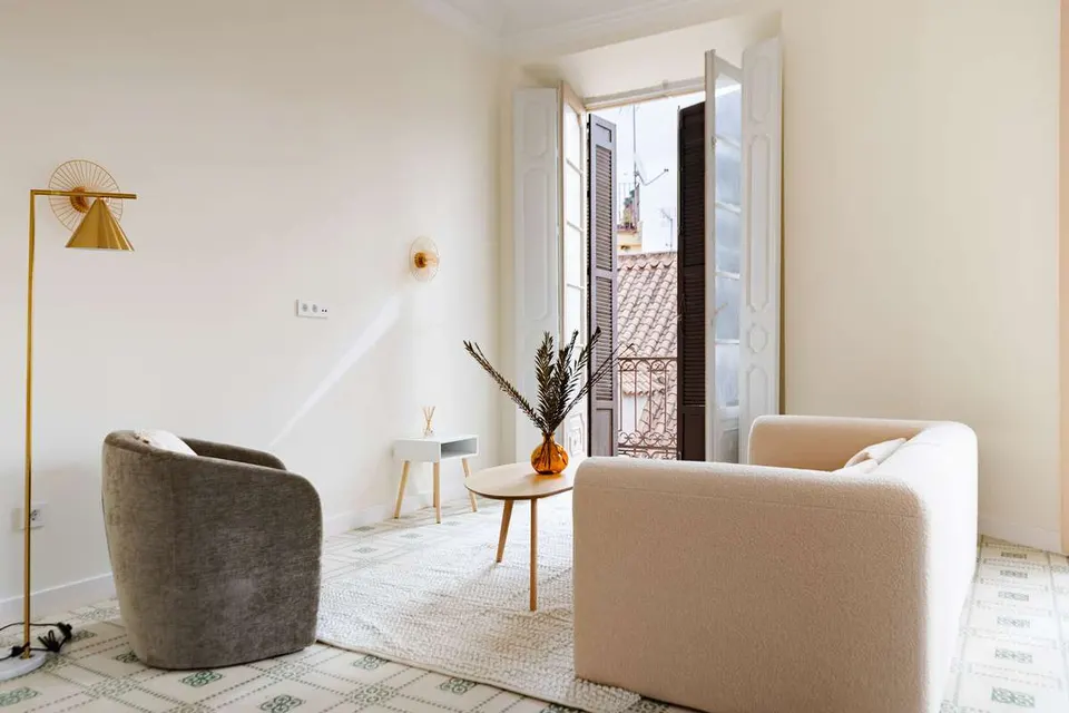 Apartament z balkonami w Maladze — zdjęcie