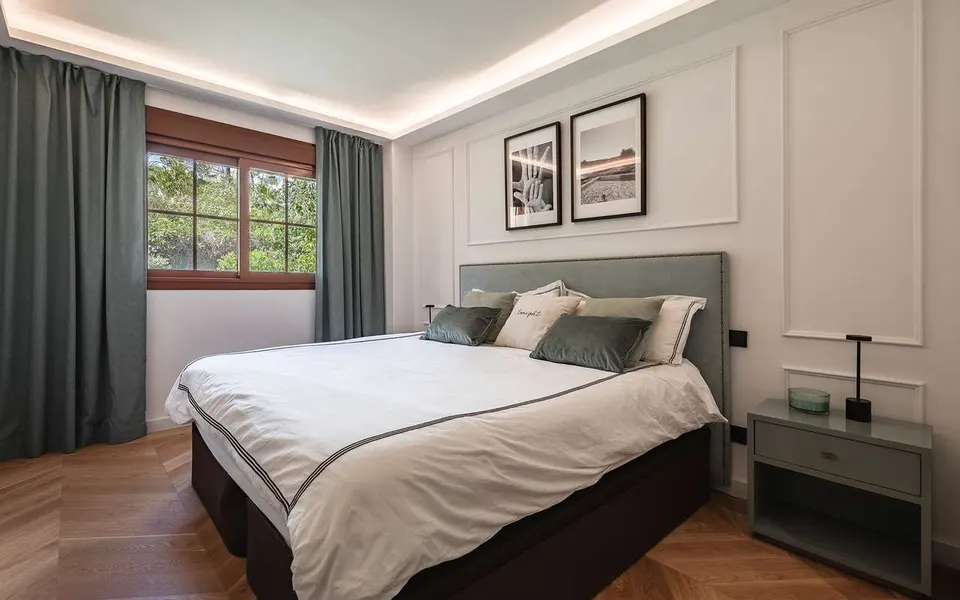 Apartament z ogrodem w Benahavís — zdjęcie