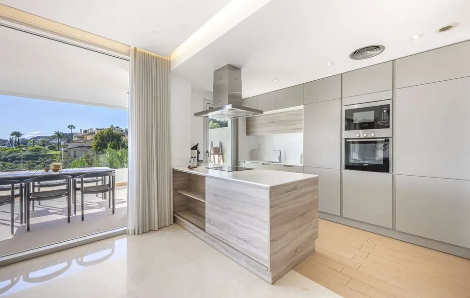 Penthouse dwupoziomowy w Benahavís — zdjęcie 5 z 16