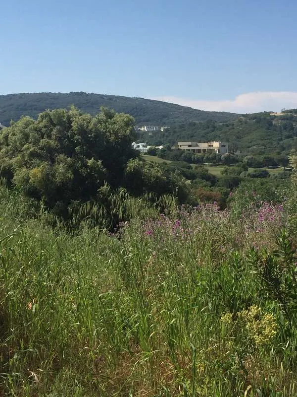 Nieruchomość z widokiem na pole golfowe w Sotogrande — zdjęcie