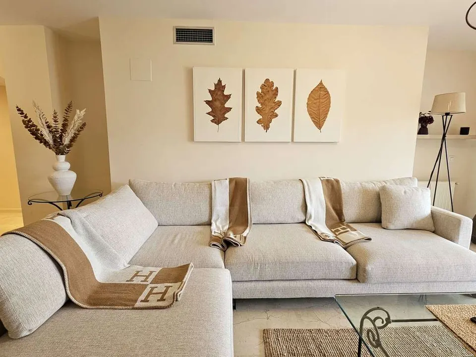 Apartament przy polu golfowym w Marbelli — zdjęcie