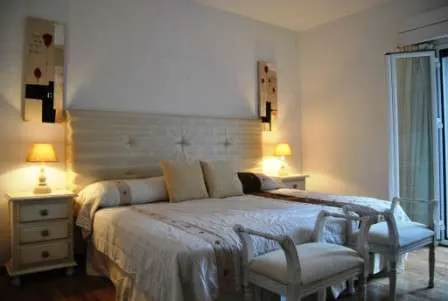 Apartament z widokiem na marinę w Marbelli — zdjęcie