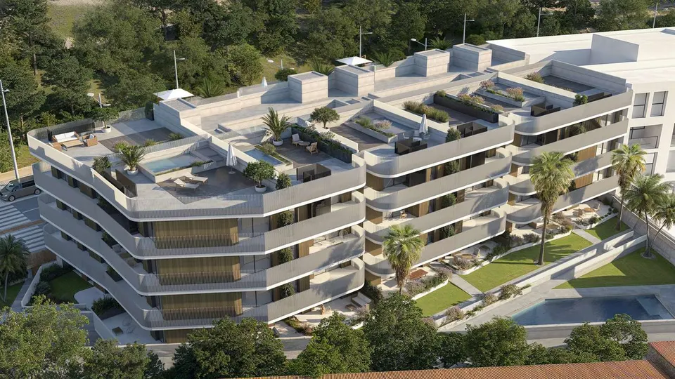 Apartamenty z widokiem na morze i góry w Esteponie — zdjęcie