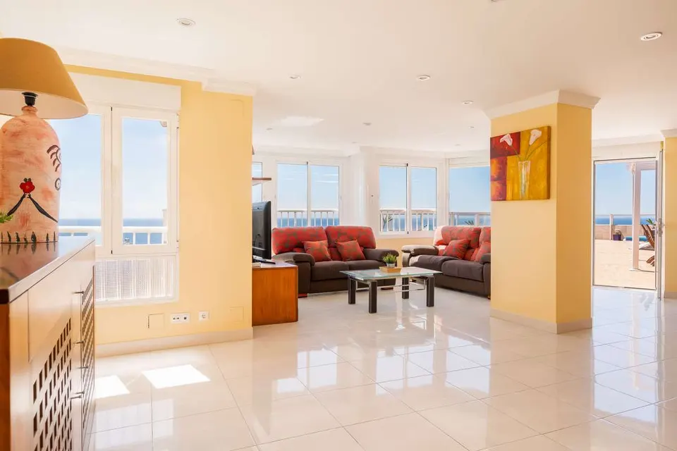 Penthouse z widokiem na morze w Torrox — zdjęcie