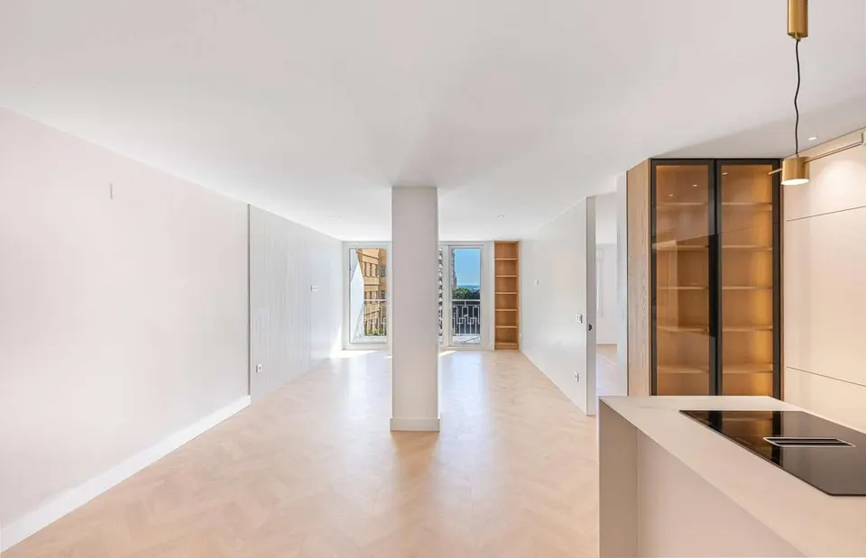 Apartament z nowoczesnym designem w Maladze — zdjęcie
