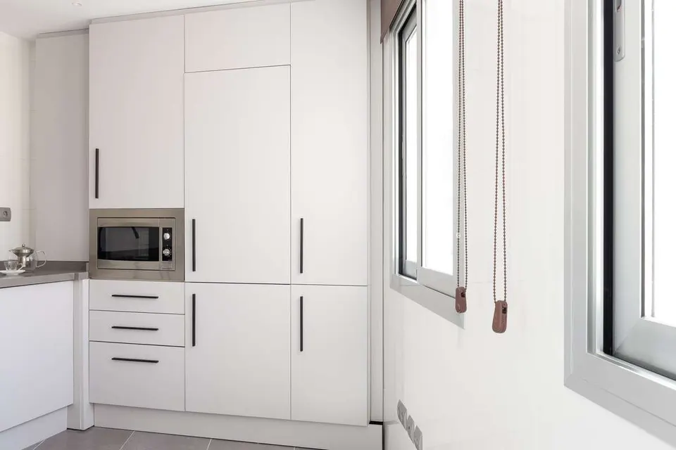 Apartament z widokiem na miasto w Maladze — zdjęcie
