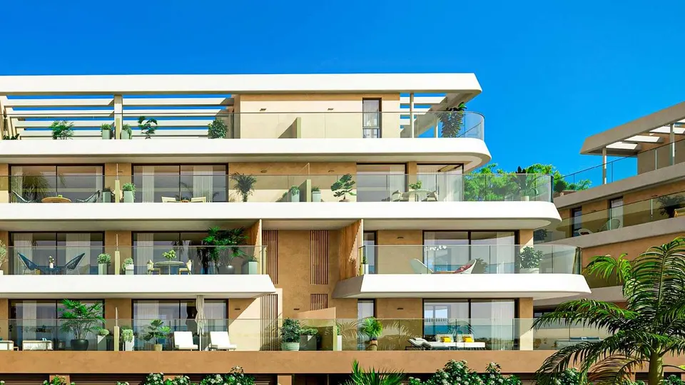 Apartament z widokiem na morze w Esteponie — zdjęcie