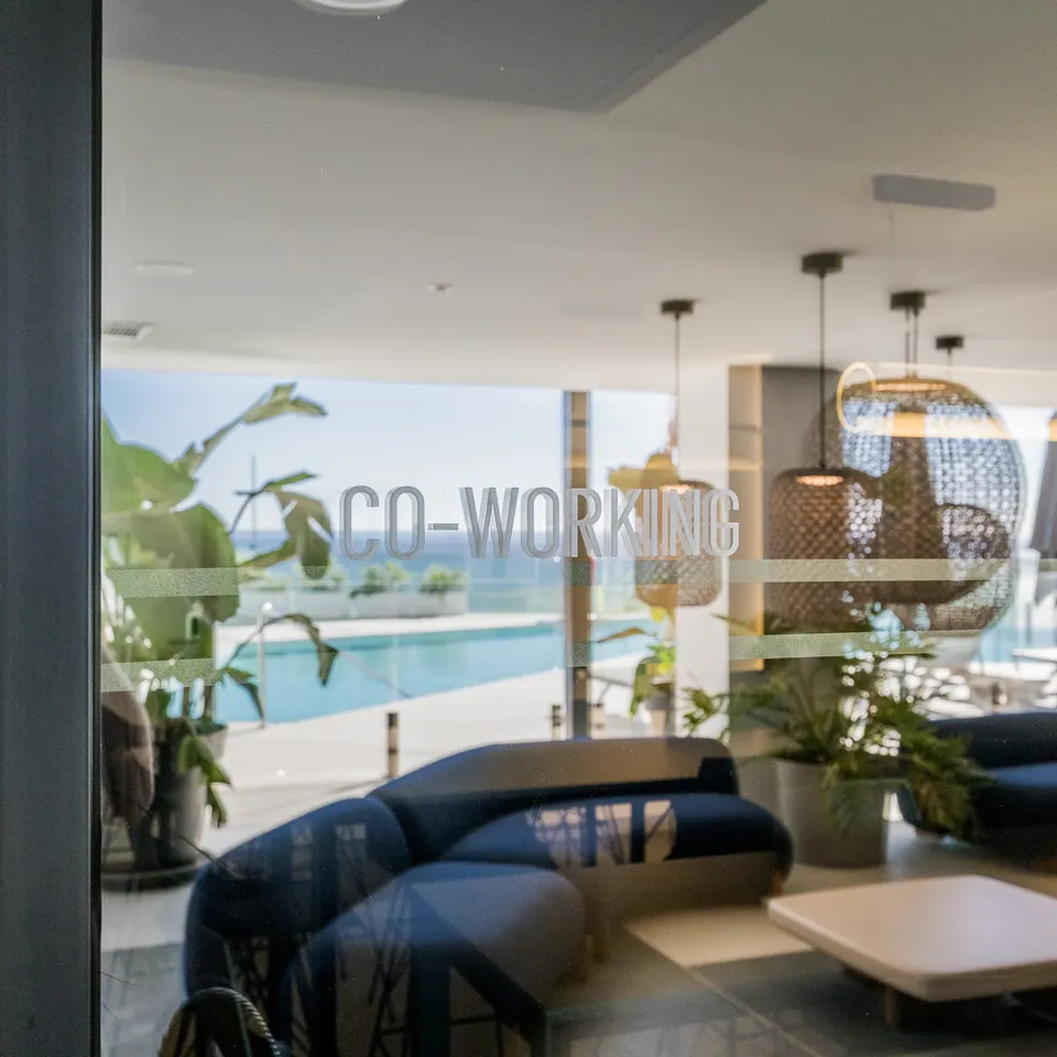 Apartamenty z widokiem na morze w Benalmádena Pueblo — zdjęcie