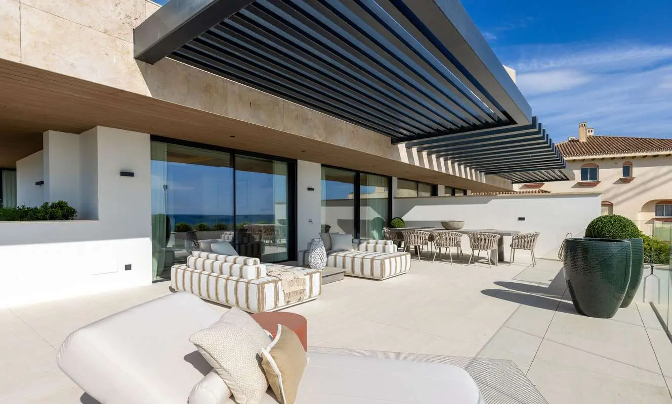 Penthouse przy plaży w Esteponie