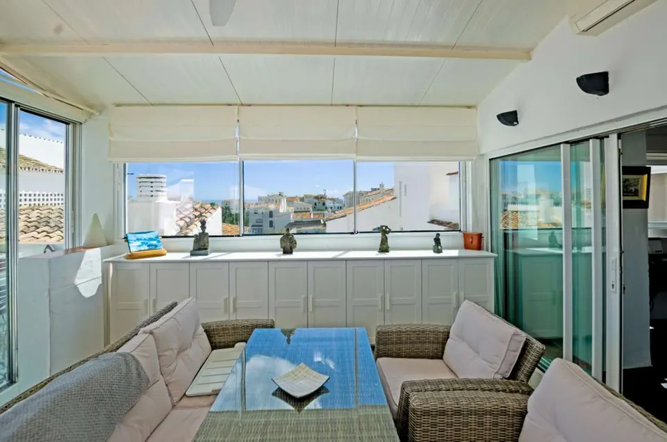 Penthouse z tarasem w Marbelli — zdjęcie