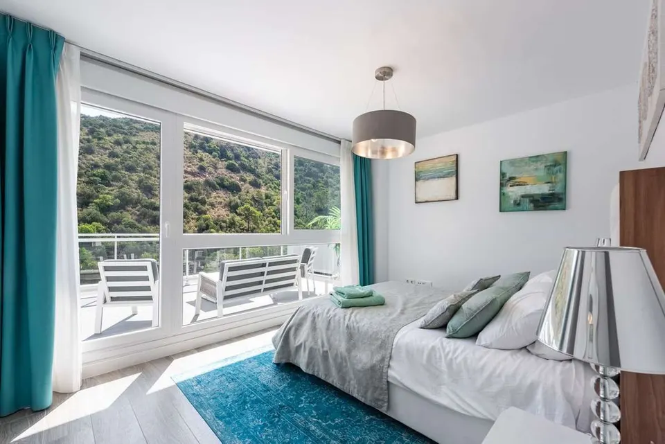 Penthouse z tarasem w Benahavís — zdjęcie
