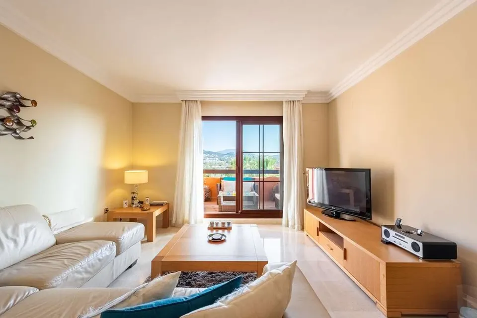 Apartament naturalne światło w Benahavís — zdjęcie