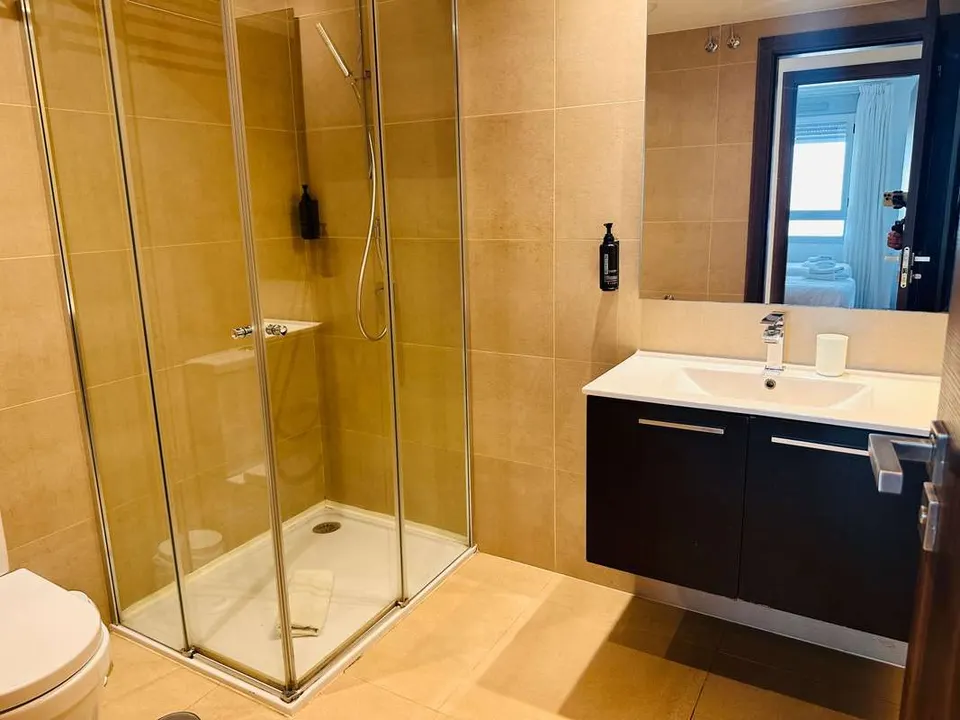 Apartament z tarasem w Marbelli — zdjęcie 15 z 16
