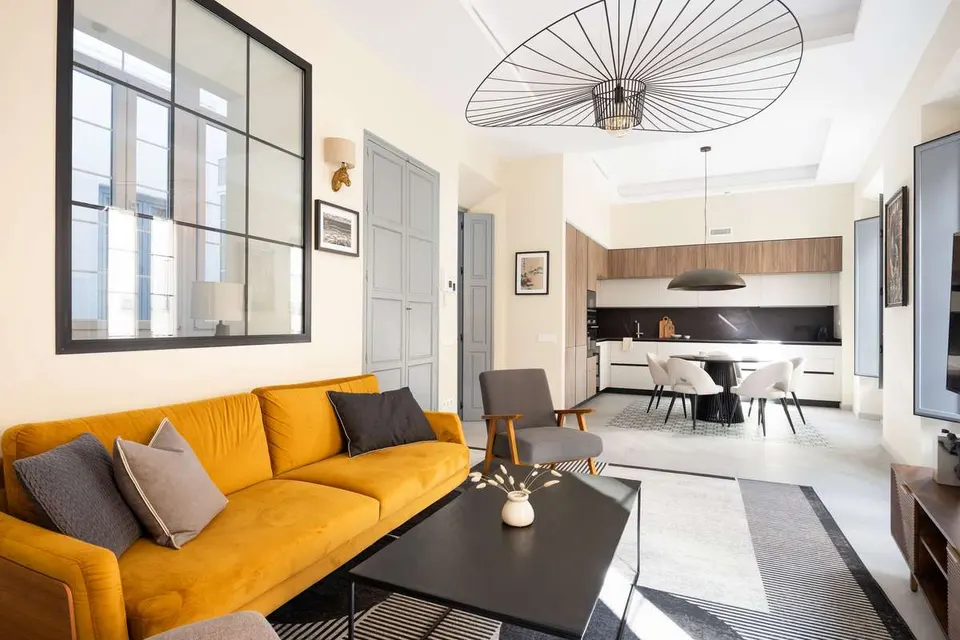 Apartament z odrestaurowanym charakterem w Maladze — zdjęcie 9 z 16