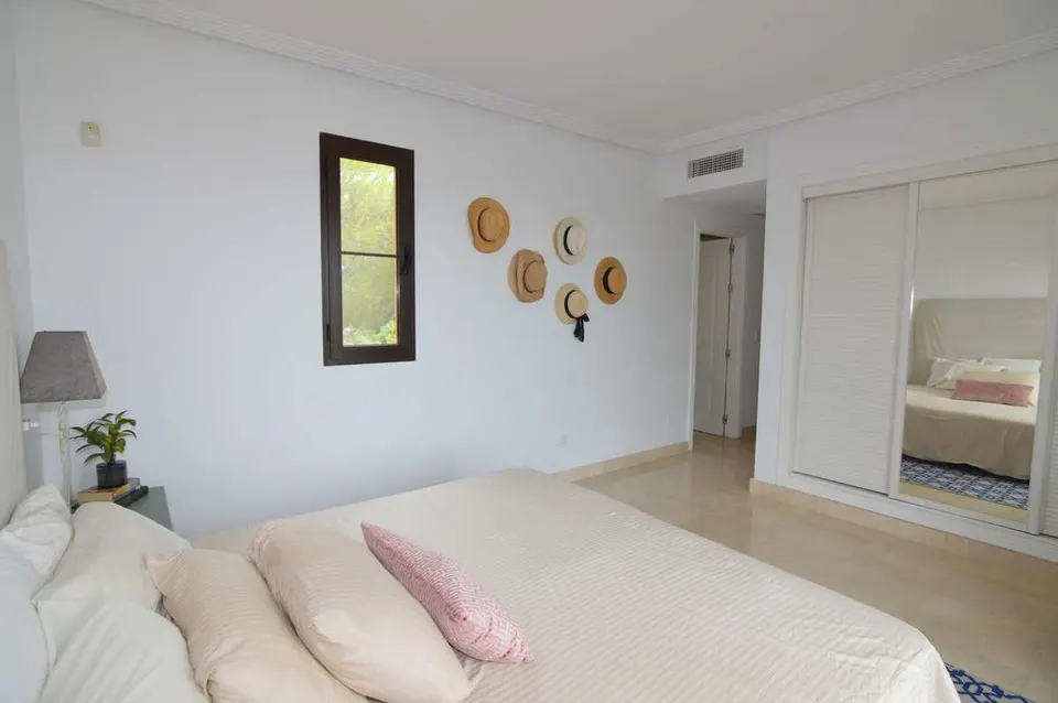 Penthouse przy polu golfowym w Benahavís — zdjęcie