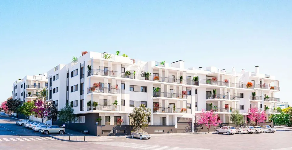 Penthouse z basenem w Esteponie — zdjęcie
