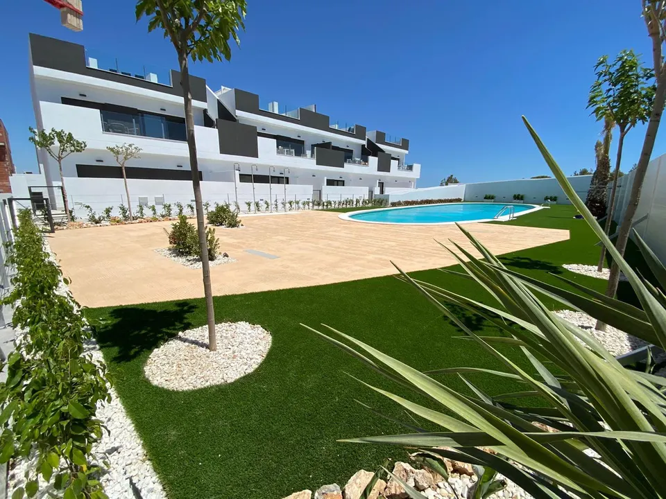 Nowe domy szeregowe w Torrevieja — zdjęcie 16 z 16