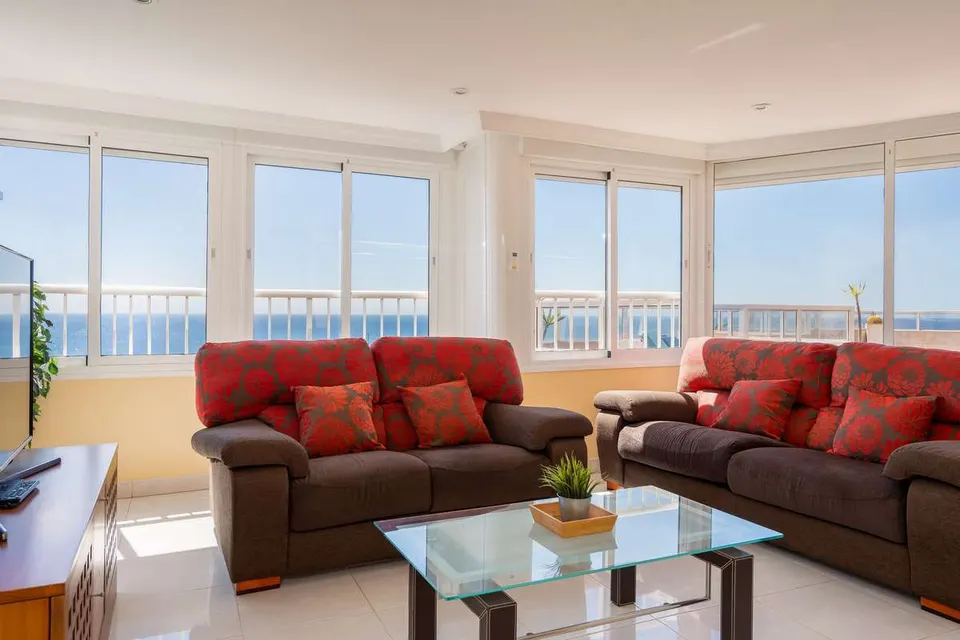 Penthouse z widokiem na morze w Torrox — zdjęcie