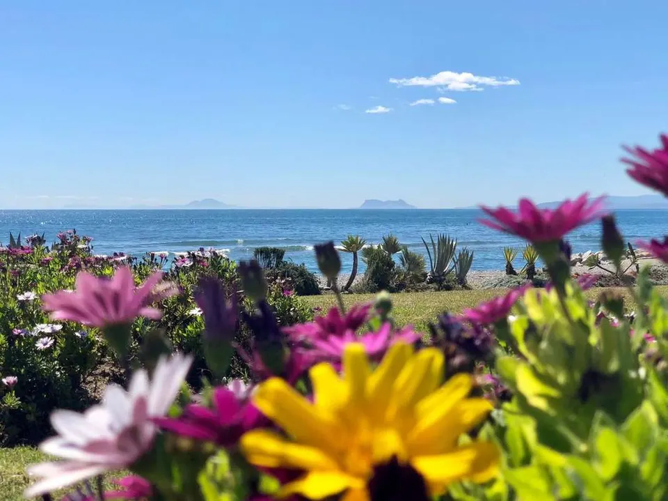 Nieruchomość blisko plaży w Esteponie — zdjęcie