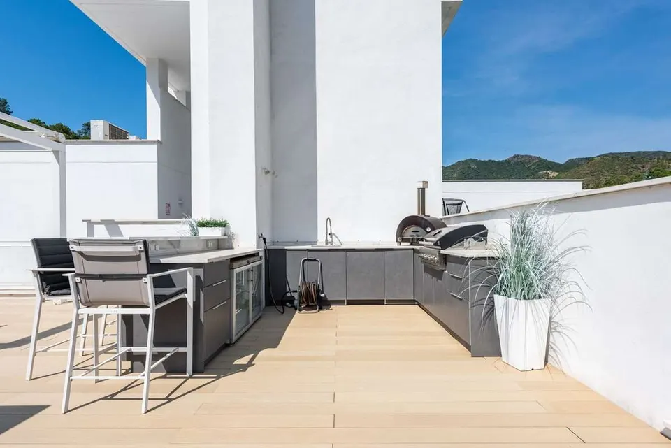 Penthouse z tarasem w Benahavís — zdjęcie