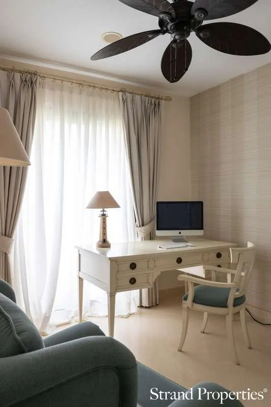 Apartament z widokiem na morze w Benahavís — zdjęcie