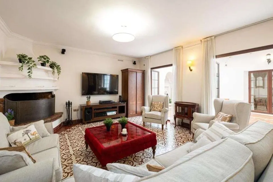 Dom szeregowy z patio w Fuengiroli — zdjęcie