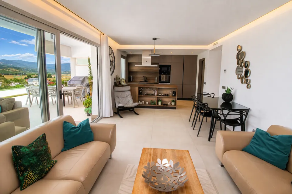 Apartament z tarasem w Mijas — zdjęcie
