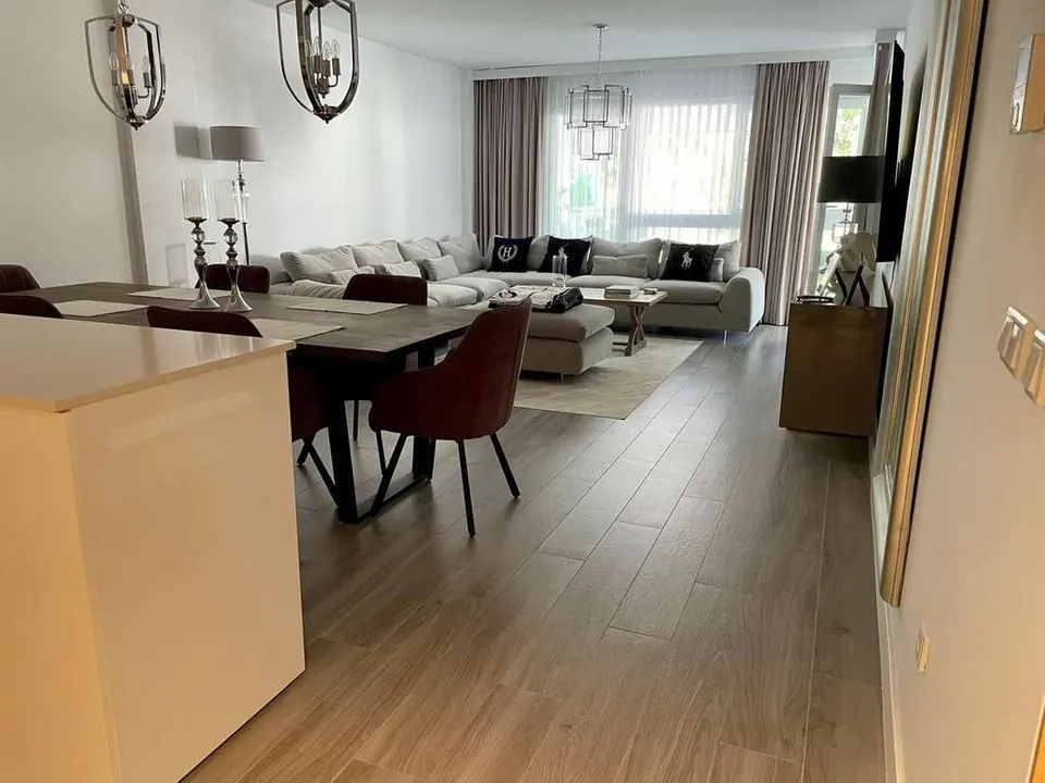 Apartament z basenem w Benahavís — zdjęcie