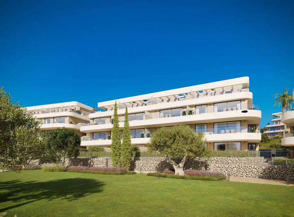 Apartamenty z tarasami w Esteponie — zdjęcie