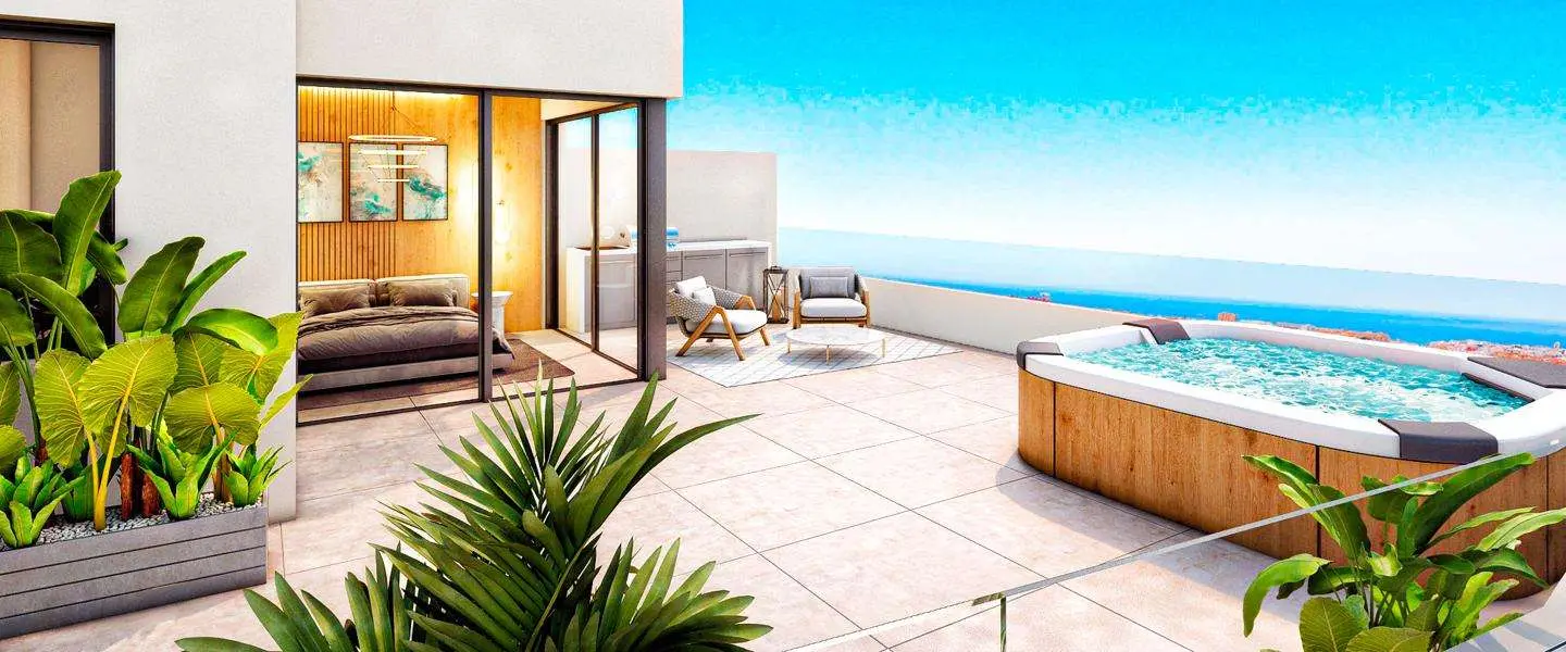 Apartament z solarium w Esteponie