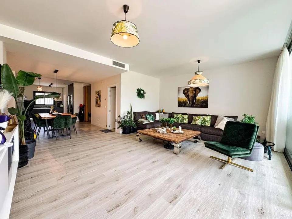 Dom szeregowy z panoramicznym widokiem w Sotogrande — zdjęcie