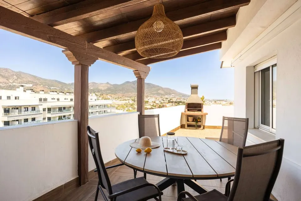 Penthouse z widokiem w Mijas — zdjęcie