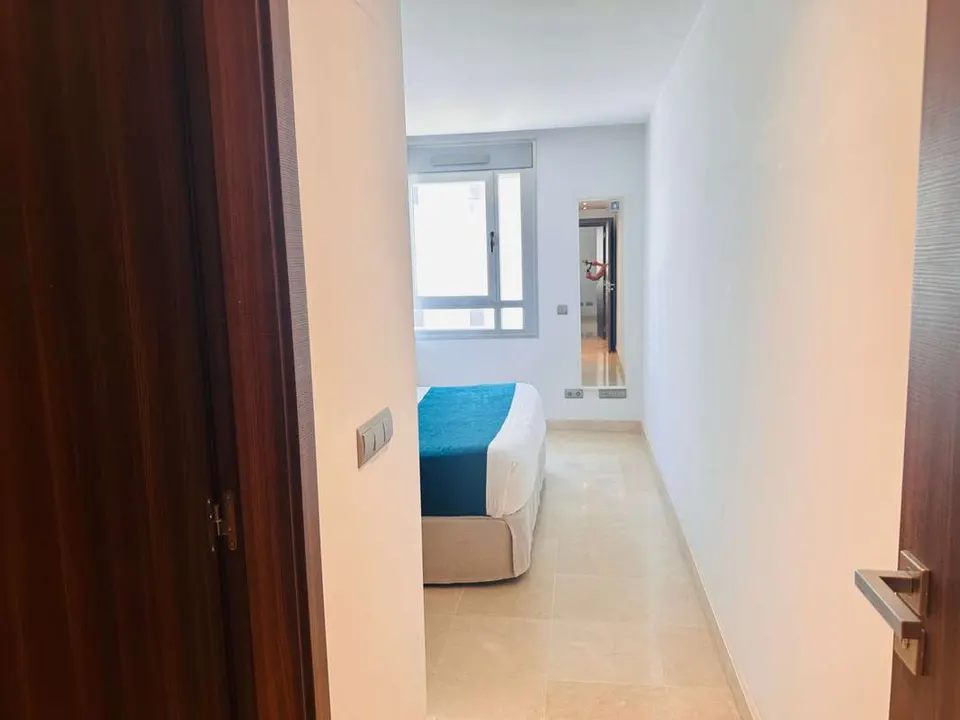 Apartament z tarasem w Marbelli — zdjęcie 13 z 16
