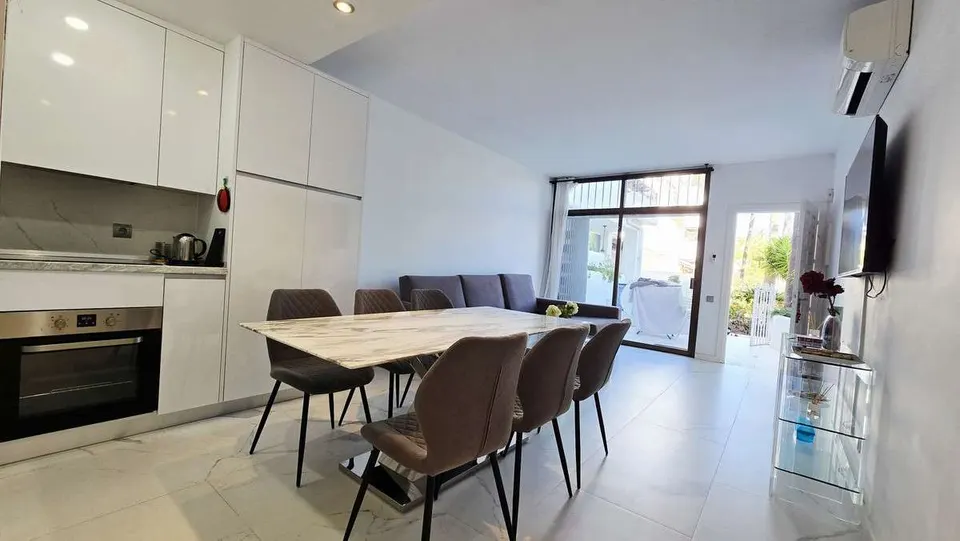 Apartament z widokiem na morze w Marbelli — zdjęcie