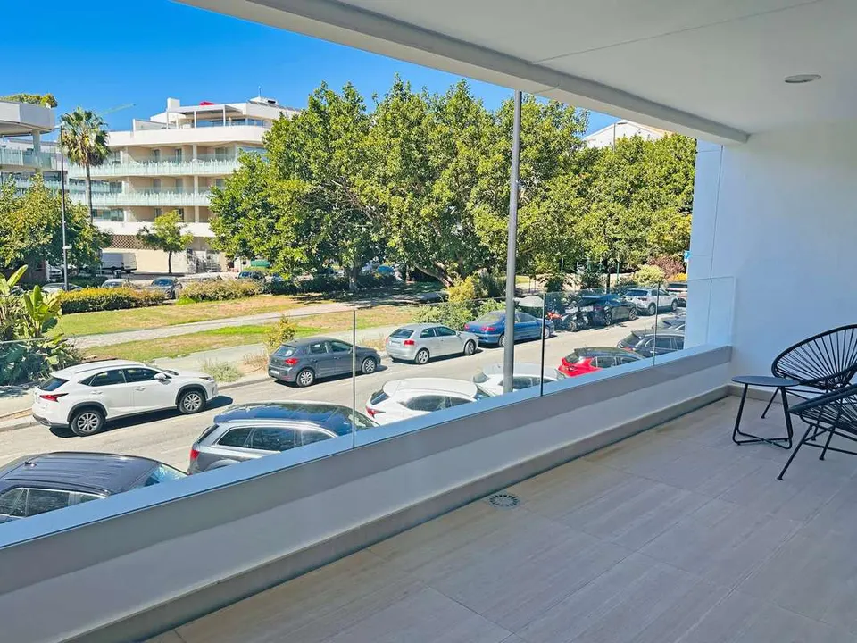 Apartament z tarasem w Marbelli — zdjęcie 15 z 16