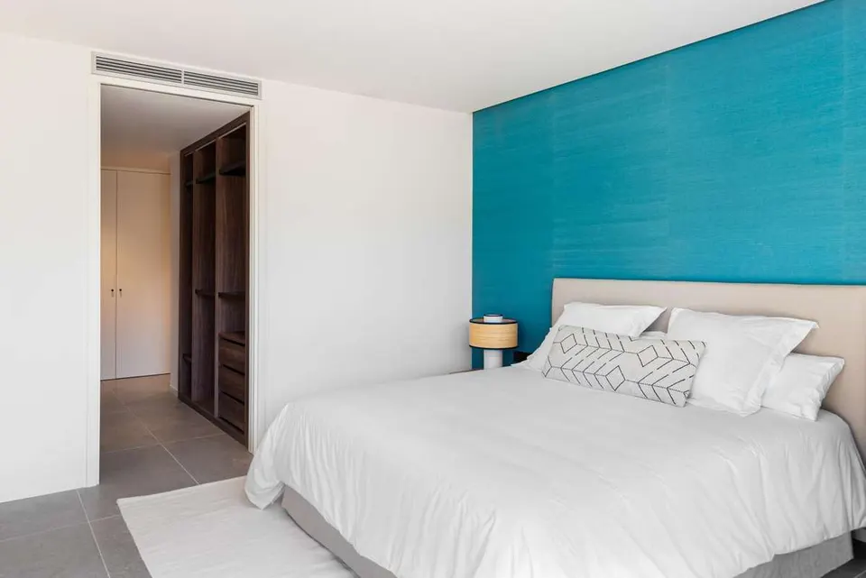 Apartament z tarasem w Sotogrande — zdjęcie