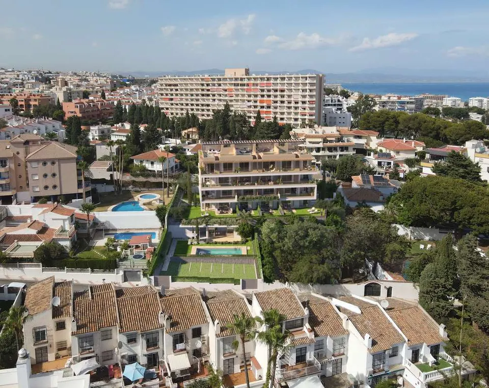 Apartamenty blisko plaży w Torremolinos — zdjęcie