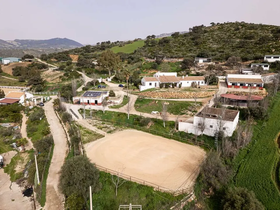 Dom finca w Villanueva de la Concepción — zdjęcie