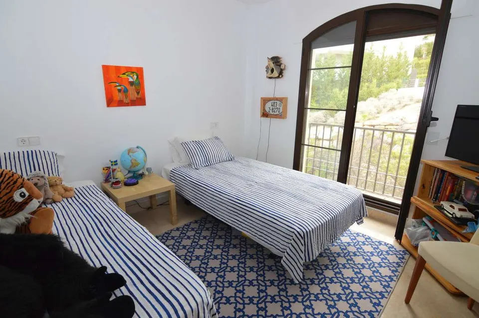 Penthouse przy polu golfowym w Benahavís — zdjęcie