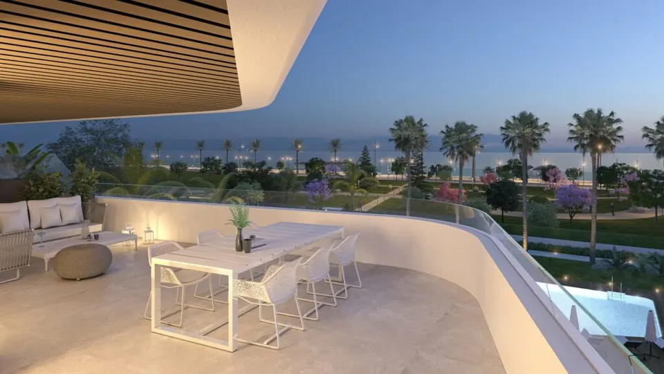 Apartamenty z widokiem na morze w Torremolinos — zdjęcie
