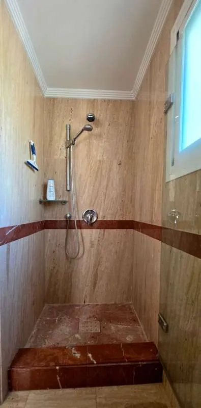 Apartament z tarasem w Benahavis — zdjęcie 14 z 16