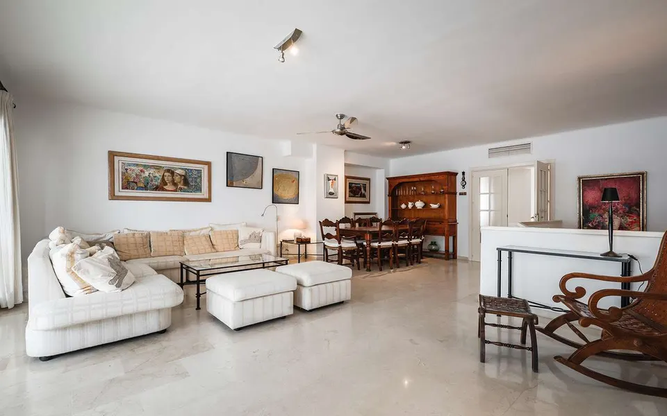Apartament z basenem w Marbelli — zdjęcie