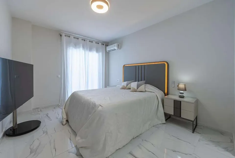 Apartament z tarasem w Marbelli — zdjęcie