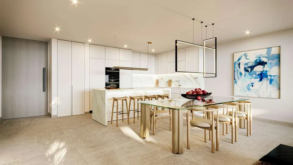 Penthouse z prywatnym basenem w Casares — zdjęcie
