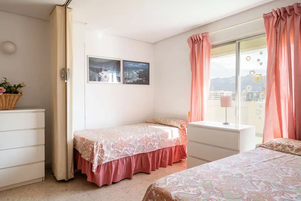 Penthouse z tarasem w Fuengiroli — zdjęcie