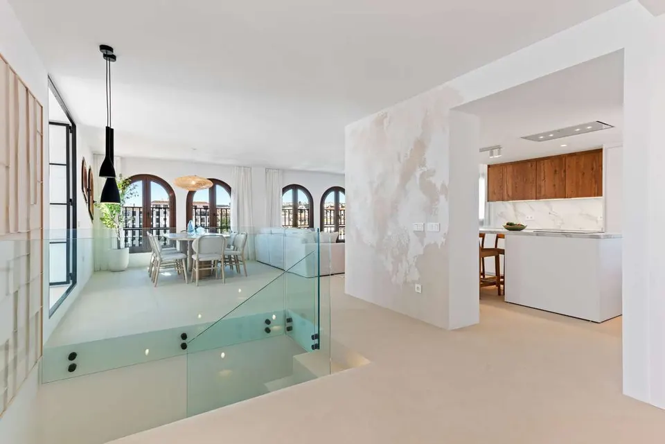 Penthouse z widokiem na morze w Manilvie — zdjęcie