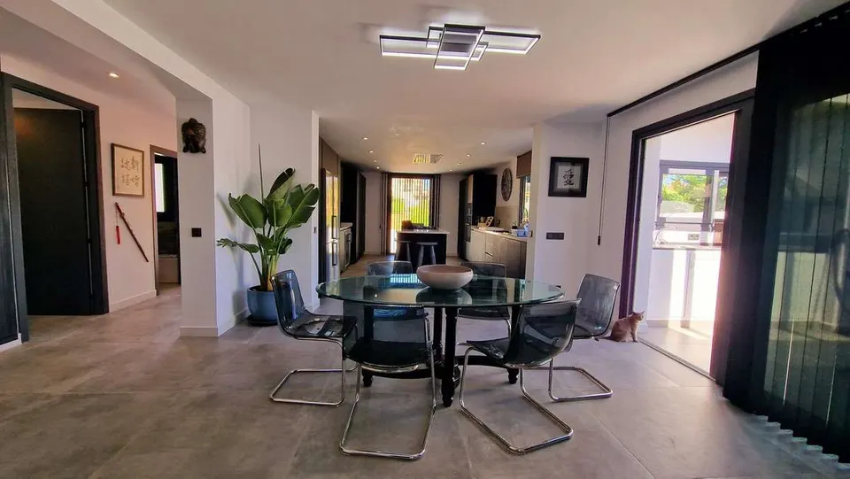 Willa przy plaży w Marbelli — zdjęcie